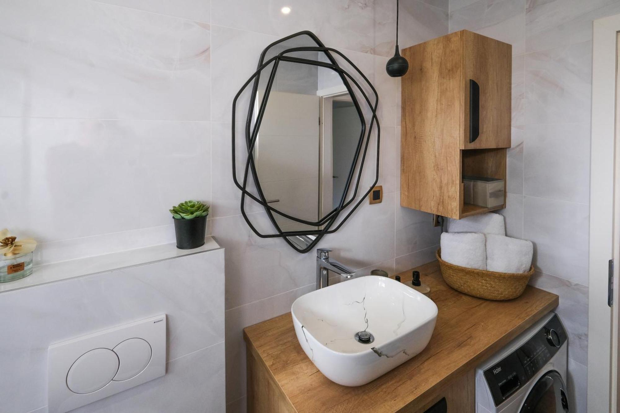 Holiday home Kaja - Self Check In - Free Parking *