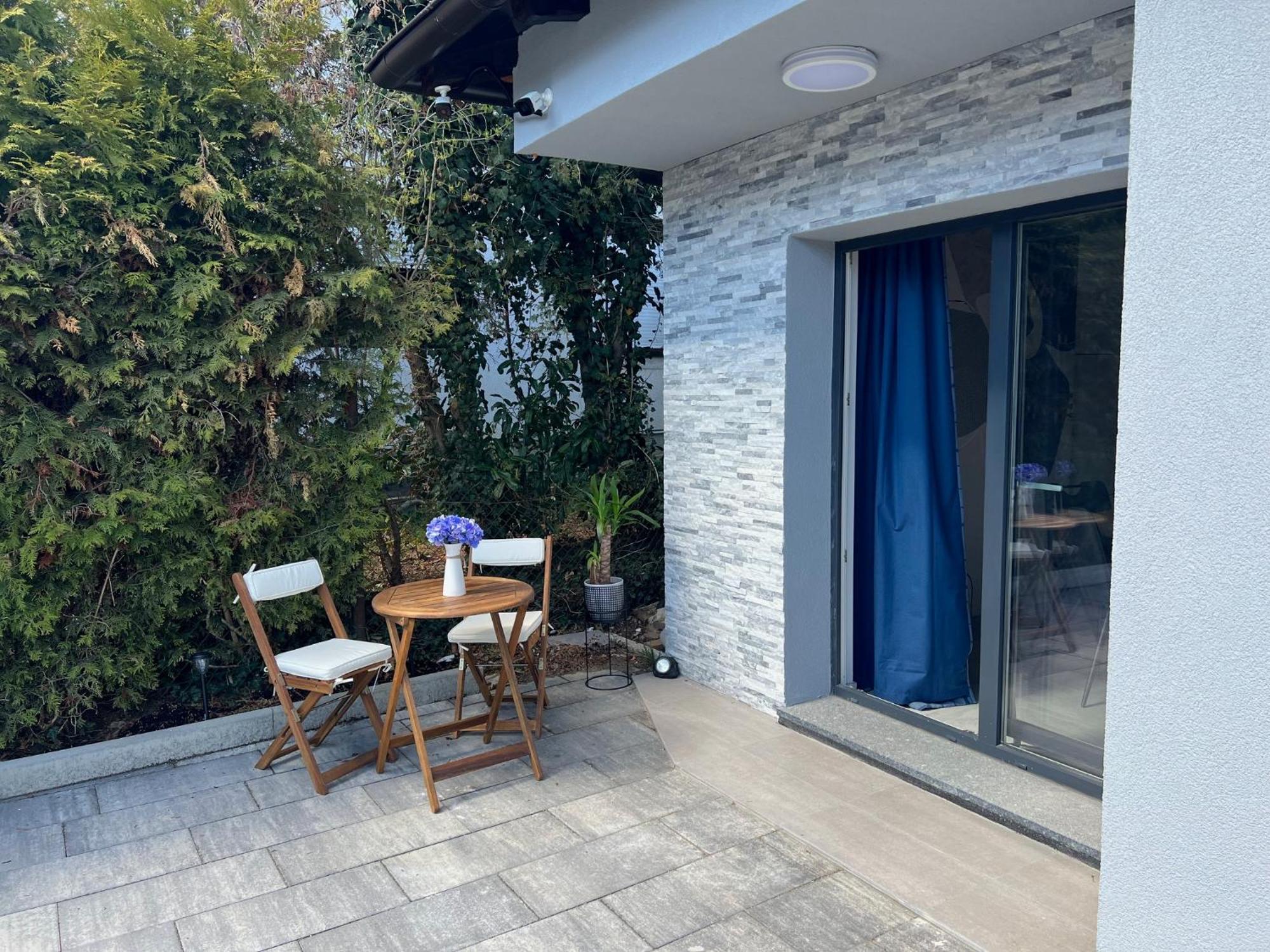 Kaja - Self Check In - Free Parking Holiday home *