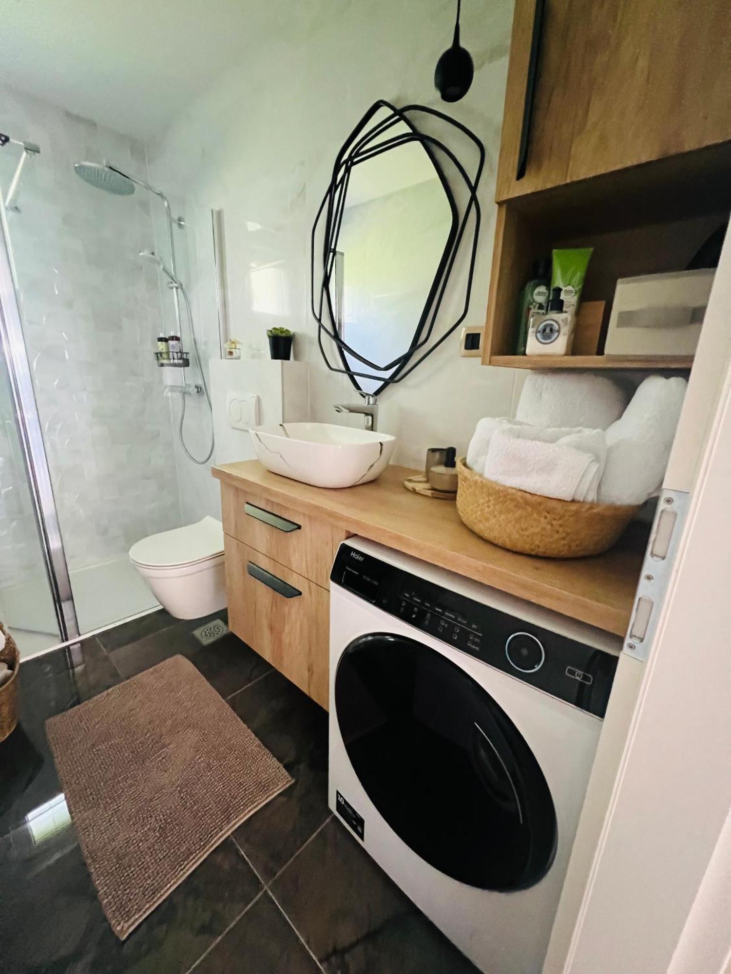 Kaja - Self Check In - Free Parking Holiday home Zagreb